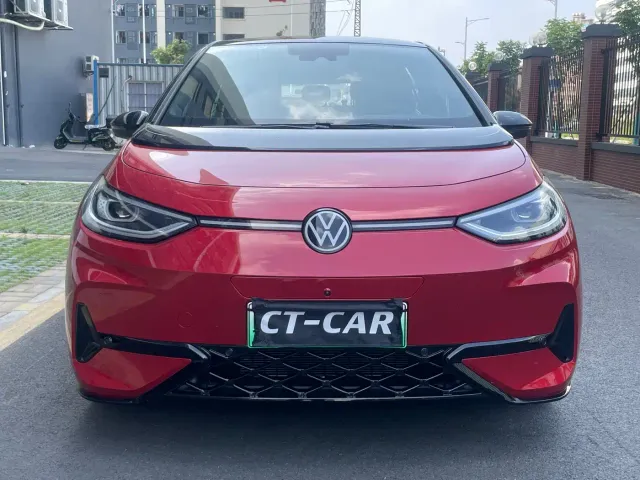 Volkswagen ID.3 — Фото автомобиля 2