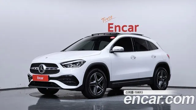 Фотография автомобиля — Mercedes-Benz GLA-Class H247