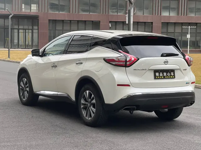 Nissan Murano — Фото автомобиля 4