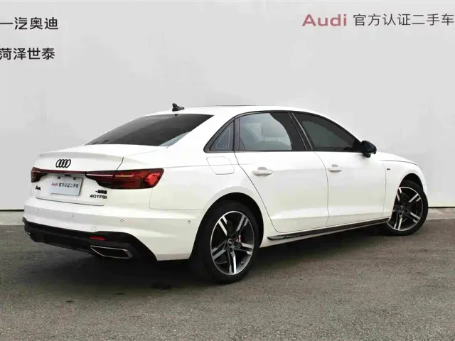 Audi A4L — Фото автомобиля 3
