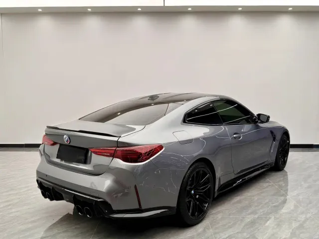 BMW M4 — Фото автомобиля 4