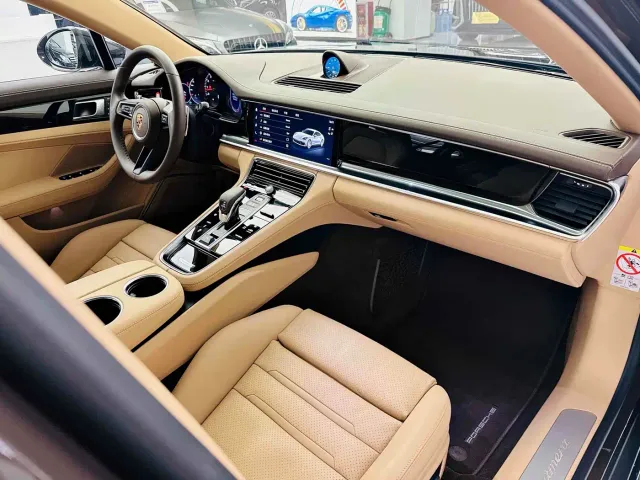 Porsche Panamera — Фото автомобиля 17