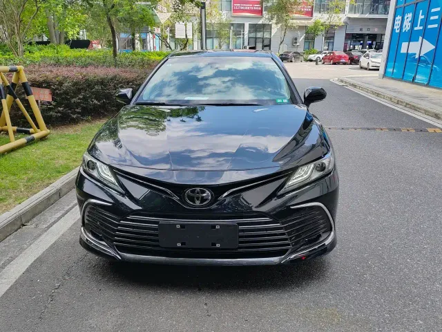 Toyota Camry — Фото автомобиля 2