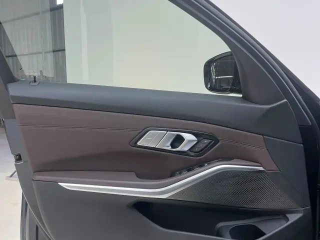 BMW 3 Series — Фото автомобиля 13