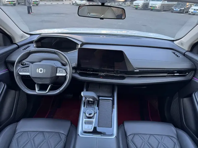 Changan Qiyuan Q05 — Фото автомобиля 6