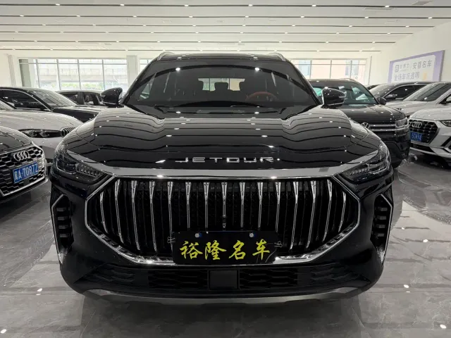 Jetour X70 Plus — Фото автомобиля 2