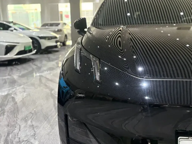 Lynk & Co Z20 — Фото автомобиля 20