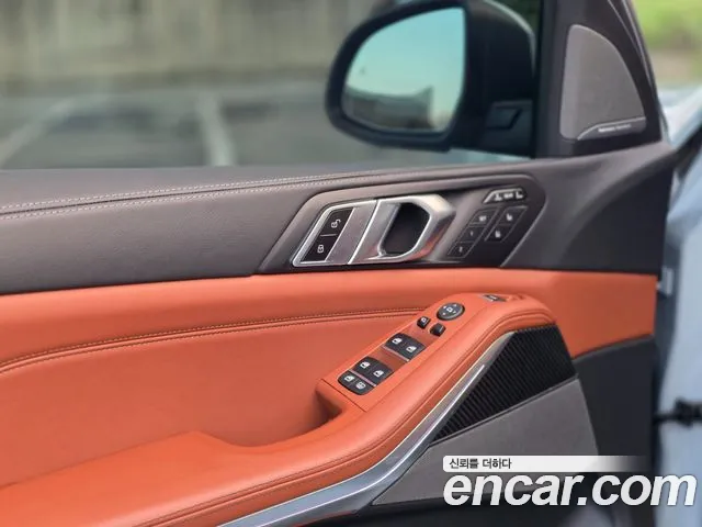 BMW X7 — Фото автомобиля 15
