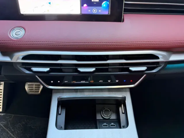 Jetour X70 Plus — Фото автомобиля 14