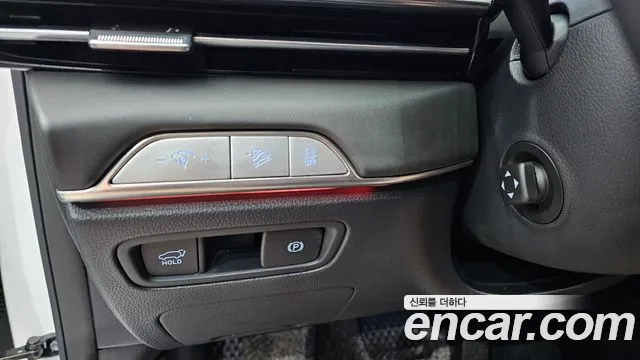 Genesis GV80 — Фото автомобиля 22