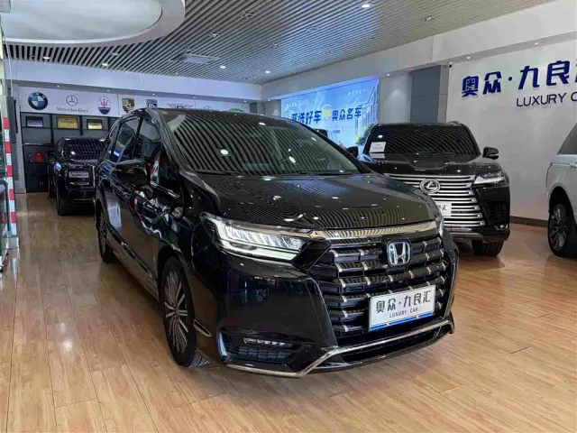 Фотография автомобиля — Honda Elysion