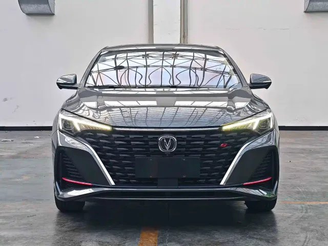 Changan Eado — Фото автомобиля 2
