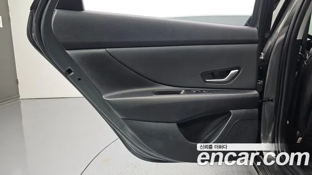 Hyundai AVANTE Avante (CN7) — Фото автомобиля 25