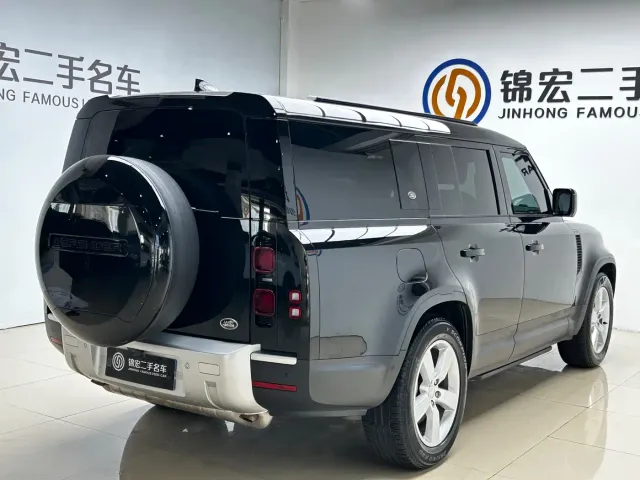 Land Rover Defender — Фото автомобиля 24