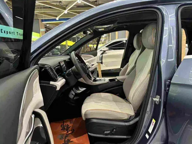 BYD Song Pro — Фото автомобиля 11