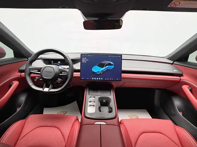 Xiaomi SU7 — Фото автомобиля 15