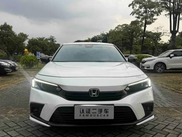 Honda Civic — Фото автомобиля 2