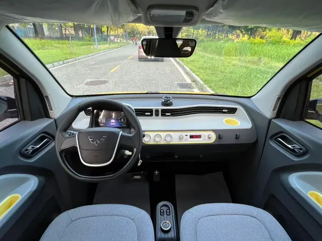 Wuling Hongguang Mini EV — Фото автомобиля 6