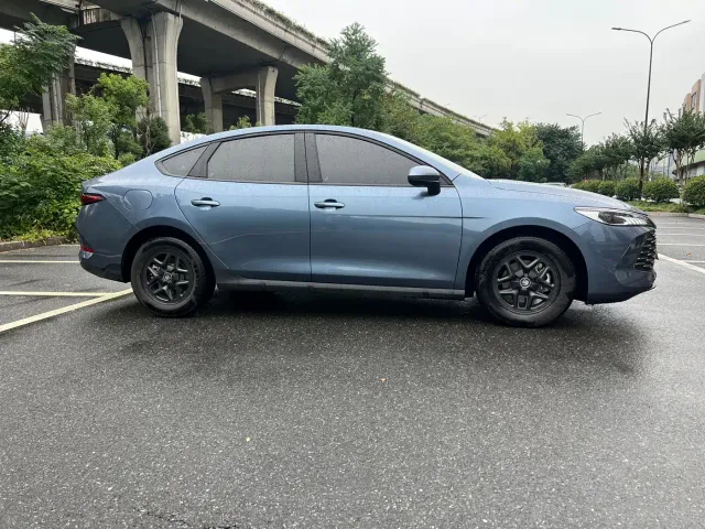 BYD Qin PLUS — Фото автомобиля 4