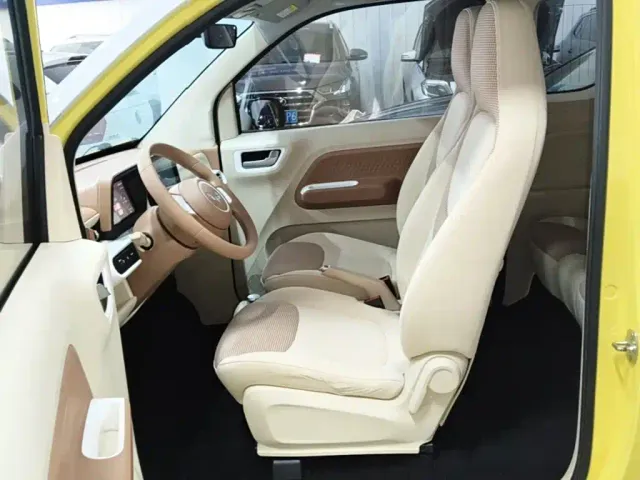 Wuling Hongguang Mini EV — Фото автомобиля 14