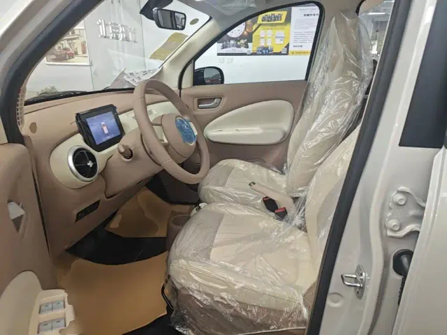 Wuling Hongguang Mini EV — Фото автомобиля 14