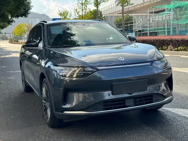 Leapmotor C11 — Фото автомобиля 3