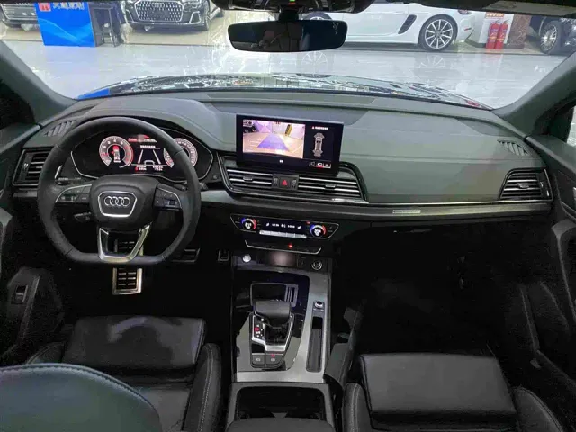 Audi Q5L — Фото автомобиля 8