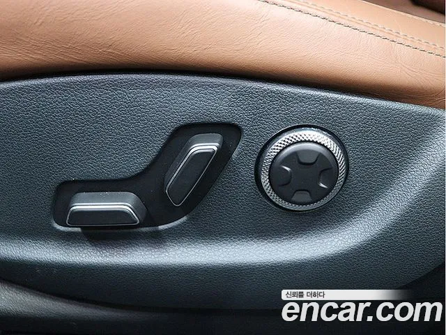 Genesis GV70 — Фото автомобиля 8