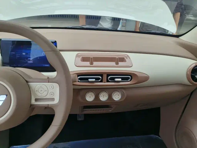 Wuling Hongguang Mini EV — Фото автомобиля 12