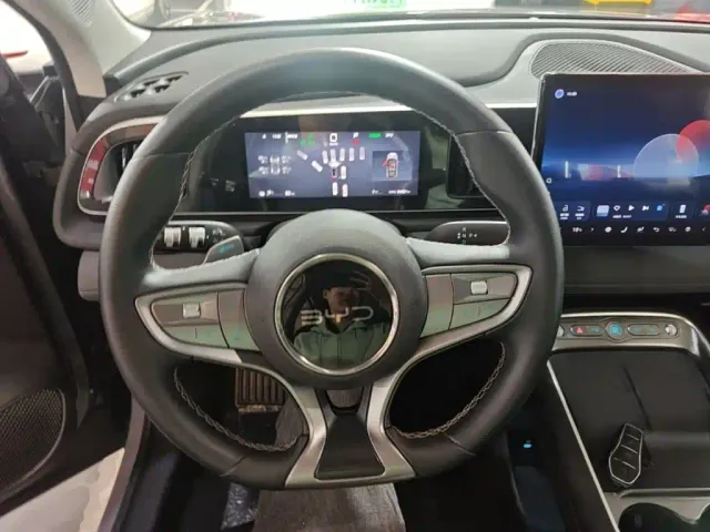 BYD Sealion 05 EV — Фото автомобиля 10