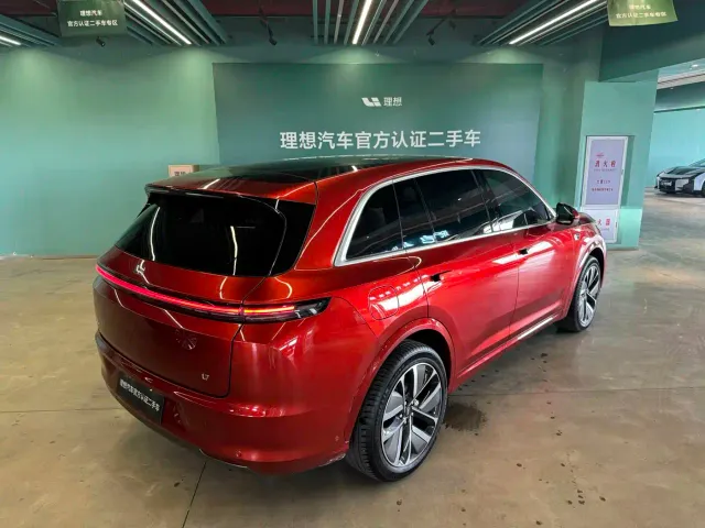 Li Auto L7 — Фото автомобиля 6