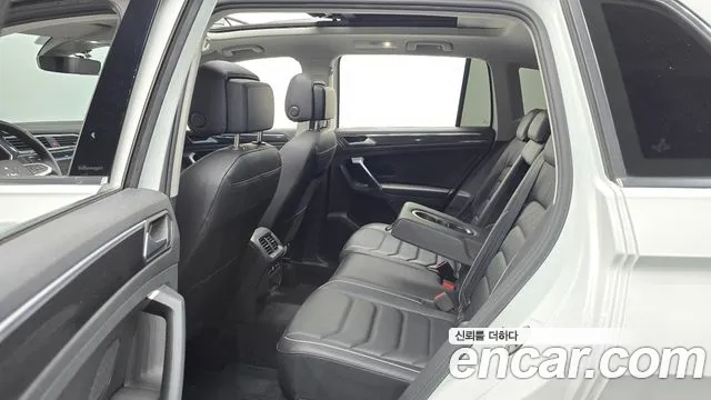 Volkswagen Tiguan Tiguan 2 поколение 2.0 TDI Prestige — Фото автомобиля 11