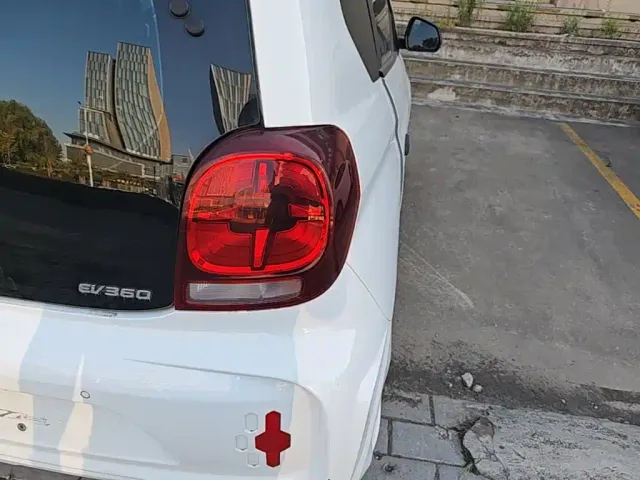 Roewe Clever — Фото автомобиля 7