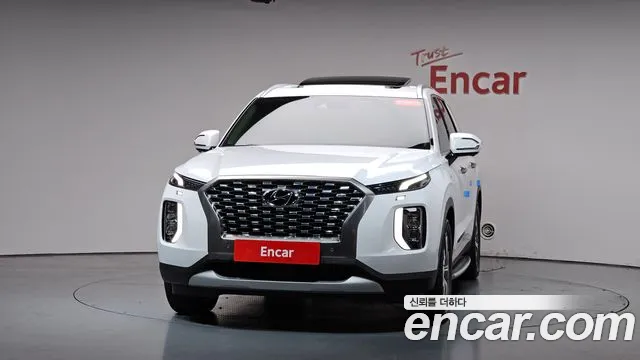 Hyundai Palisade Palisade Дизель 2.2 2WD — Фото автомобиля 3