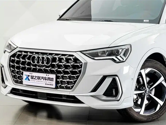 Audi Q3 — Фото автомобиля 2