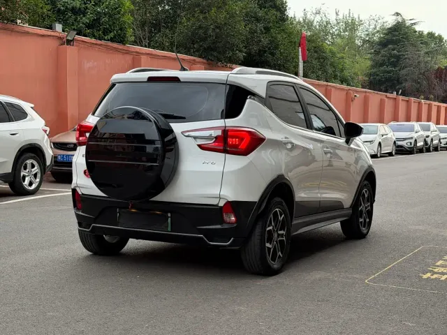 BYD Yuan Pro — Фото автомобиля 5