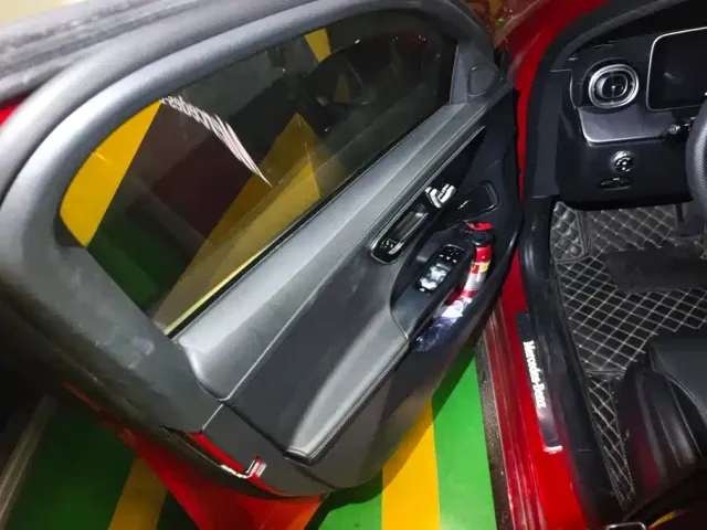 Mercedes-Benz C-Class — Фото автомобиля 7