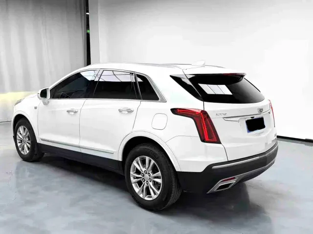 Cadillac XT5 — Фото автомобиля 7