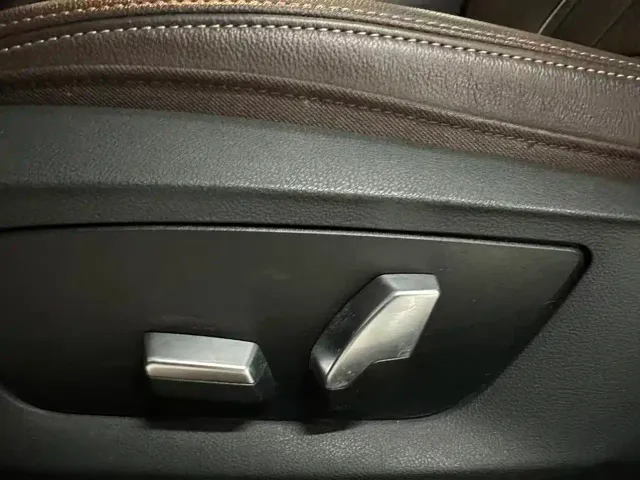BMW 5 Series — Фото автомобиля 15