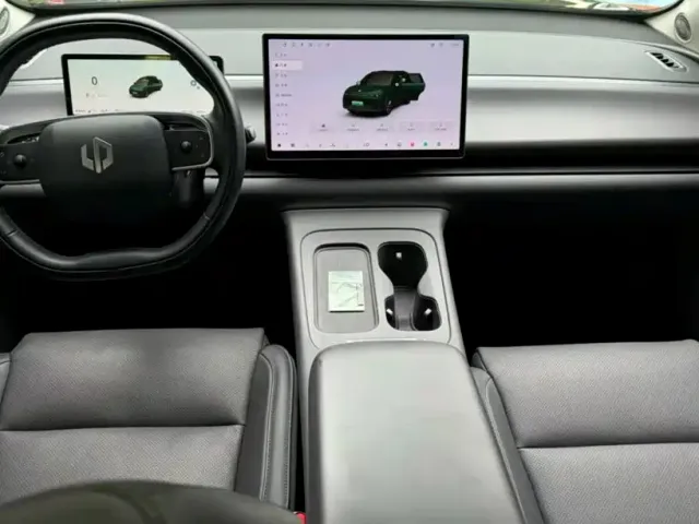 Leapmotor Leapmotor C16 2024 Extended Range 200 Premium Edition — Фото автомобиля 3