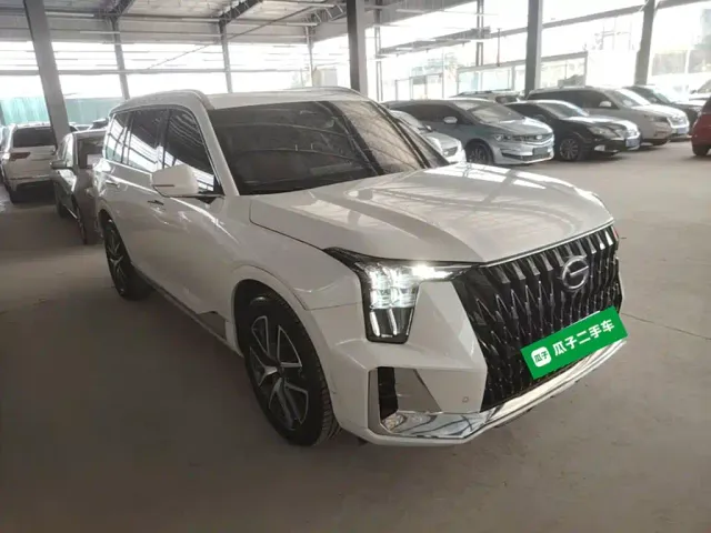 GAC Trumpchi GS8 — Фото автомобиля 3