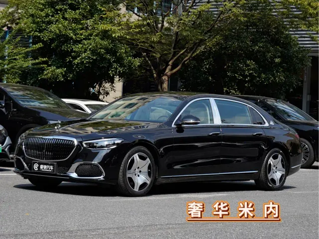 Фотография автомобиля — Mercedes-Benz Maybach S-Class