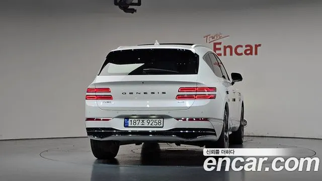 Genesis GV80 — Фото автомобиля 4