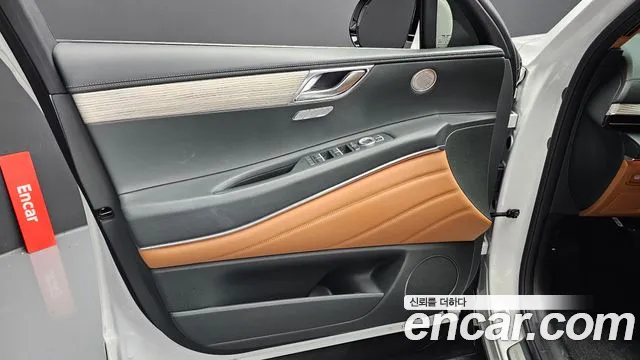 Genesis GV80 — Фото автомобиля 23