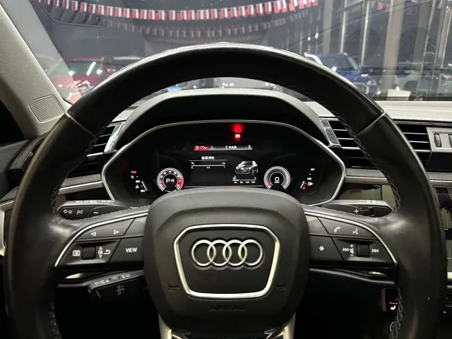 Audi Q3 — Фото автомобиля 19