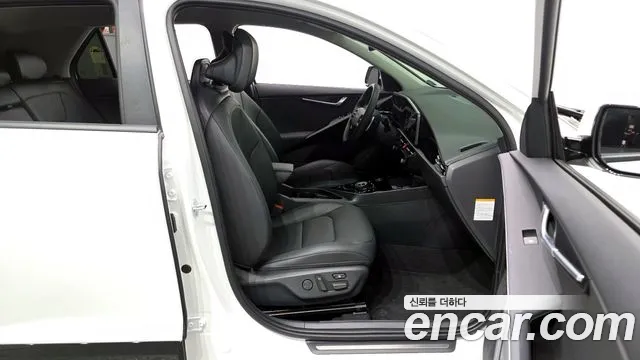 Kia Niro The All New Niro Signature — Фото автомобиля 11