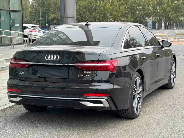 Audi A6L — Фото автомобиля 5