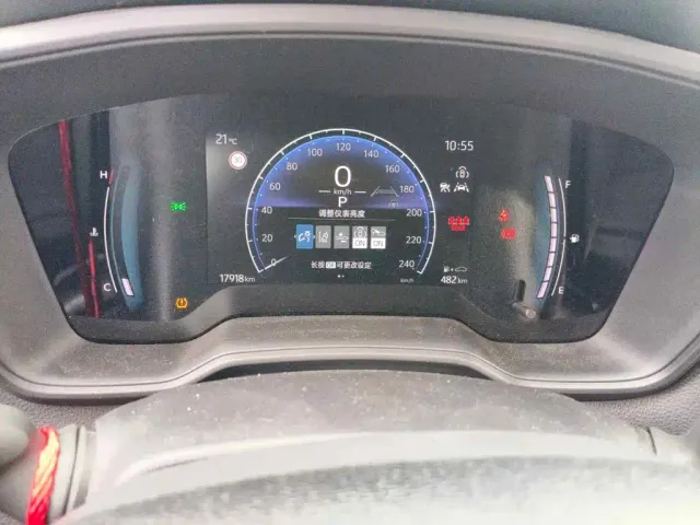 Toyota Corolla Cross — Фото автомобиля 4