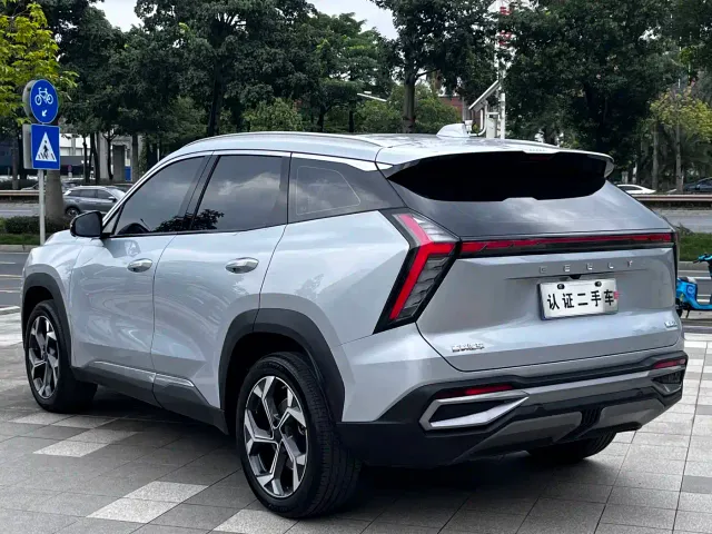 Geely Boyue L — Фото автомобиля 23