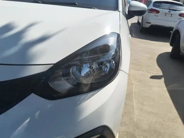 Honda Fit — Фото автомобиля 5